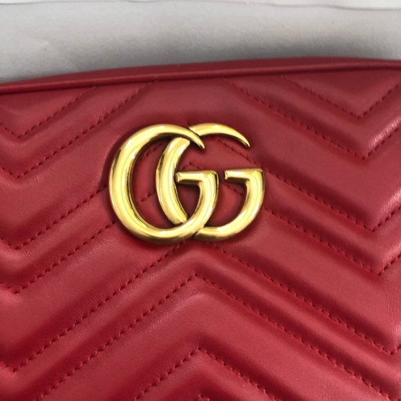 Gucci GG Marmont small matelasse shoulder bag - Picture 2 of 14